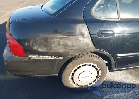 2005 Nissan Sentra 1.8S z USA, uszkodzony, nr VIN 3N1CB51D85L569150